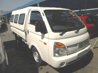 2010 HYUNDAI H100 BAKKIE H100 / BAKKIE BAKKIE 2.6i D F/C D/S