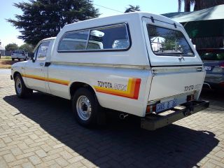 1982 TOYOTA HILUX HILUX 1800 SR (Fl. Shift) P/U S/C