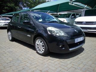 2010 RENAULT CLIO III CLIO CLIO III 1.6 DYNAMIQUE 5Dr