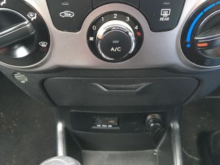 2014 HYUNDAI i20 i10 /  i20 / i30 i20 1.4 FLUID