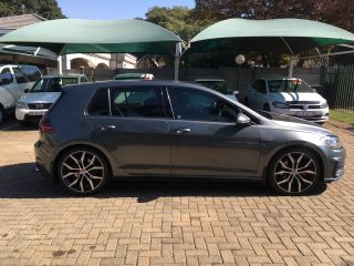 2017 VOLKSWAGEN GOLF VII GOLF 4 / 5 / 6/ 7/ 8 GOLF VII GTi 2.0 TSI DSG