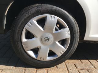 2010 NISSAN NP200 1400/NP200 NP200 1.6  P/U S/C