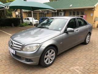 C-CLASS SEDAN C CLASS 2007 - 2014 C180K CLASSIC A/T