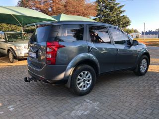 2017 MAHINDRA XUV500 XUV 500 XUV 500 2.2D MHAWK (W8) 7 SEAT