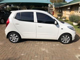 2017 HYUNDAI i10 i10 /  i20 / i30 i10 1.1 GLS/MOTION